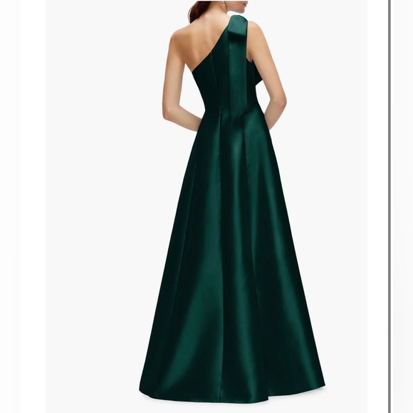 Alfred Sung Evergreen One-Shoulder Bow A-Line Gown Size 18 $279 D875 - Picture 2 of 12